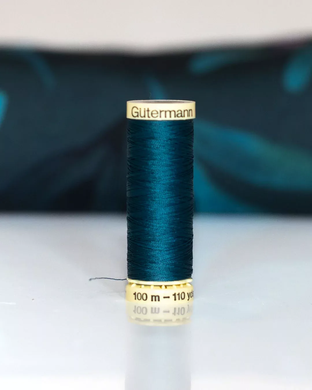 ompeleminen-gutermann-ompelulanka-syvanne-870-40460-06abe0aad30947.webp