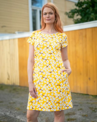 SOINTU dress, Cherry blossom, sun - beetroot