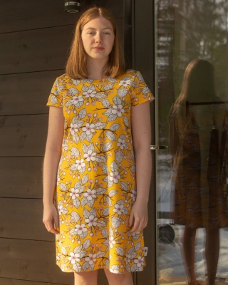 SOINTU klänning, Apple garden, solgul - ljusröd