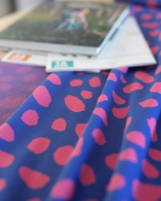 Jacquard neulos, Gepardi dots, sininen - pinkki