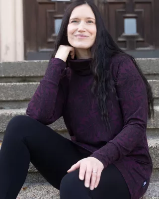 Pihlaja joustocollege, luumu - musta