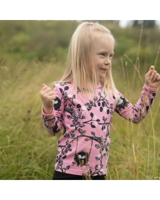 ULJAS shirt, Siiri in the swings, light pink