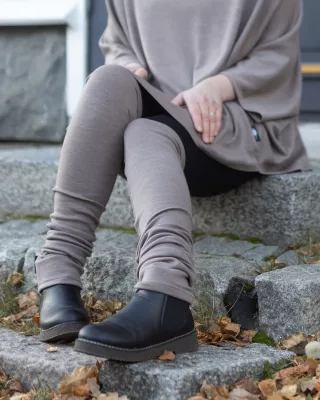 NIETOS benvärmare i merinoull, beige