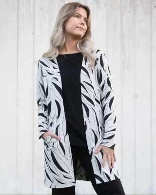 LUMO cardigan, Flow, natural white - black