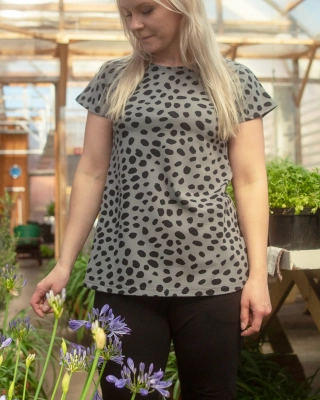 VUONO T- shirt, Cheetah dots, mörk grå